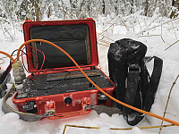 alt image