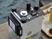 alt image